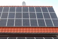 光伏發電板安裝費一般是多少？幾萬元到十幾萬元！